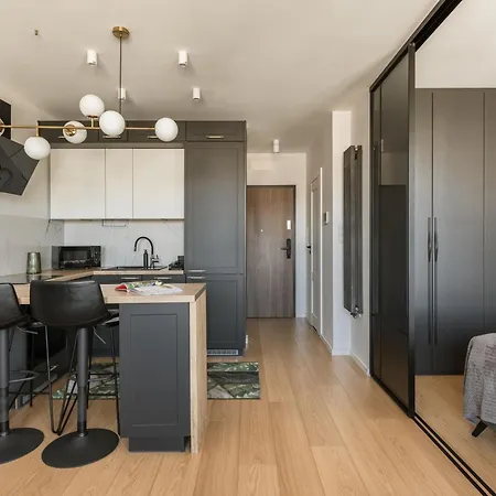 Apartment Urban Opolska 10 No 36 - Balcony - Air Condition - Rooftop Garden - Free Garage