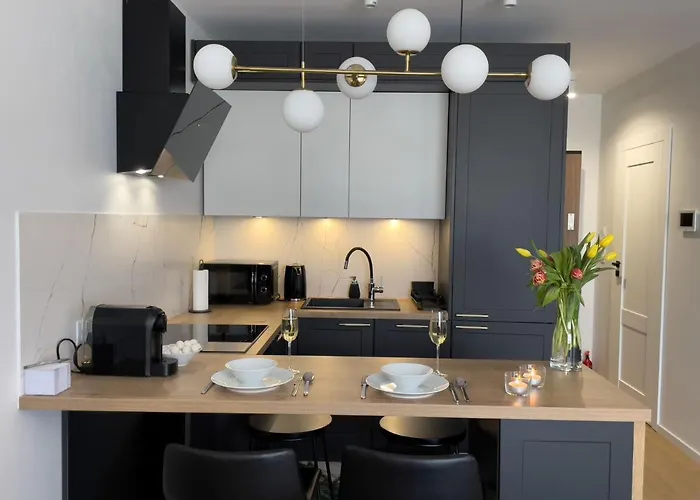 דירה Urban Premium, Opolska 10 No 36, Free Garage, Self Check-in קטוביץ