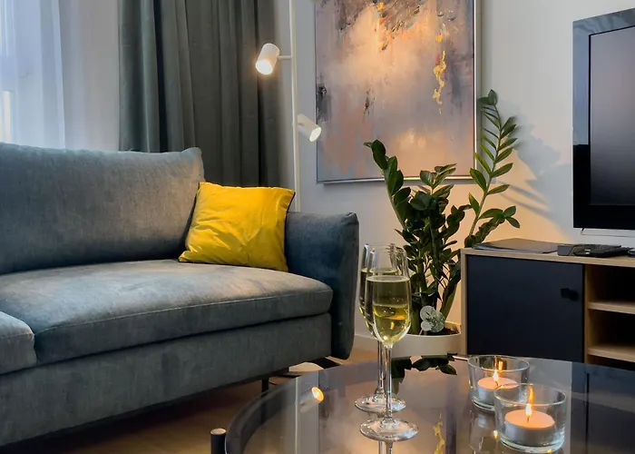 דירה Urban Premium, Opolska 10 No 36, Free Garage, Self Check-in קטוביץ